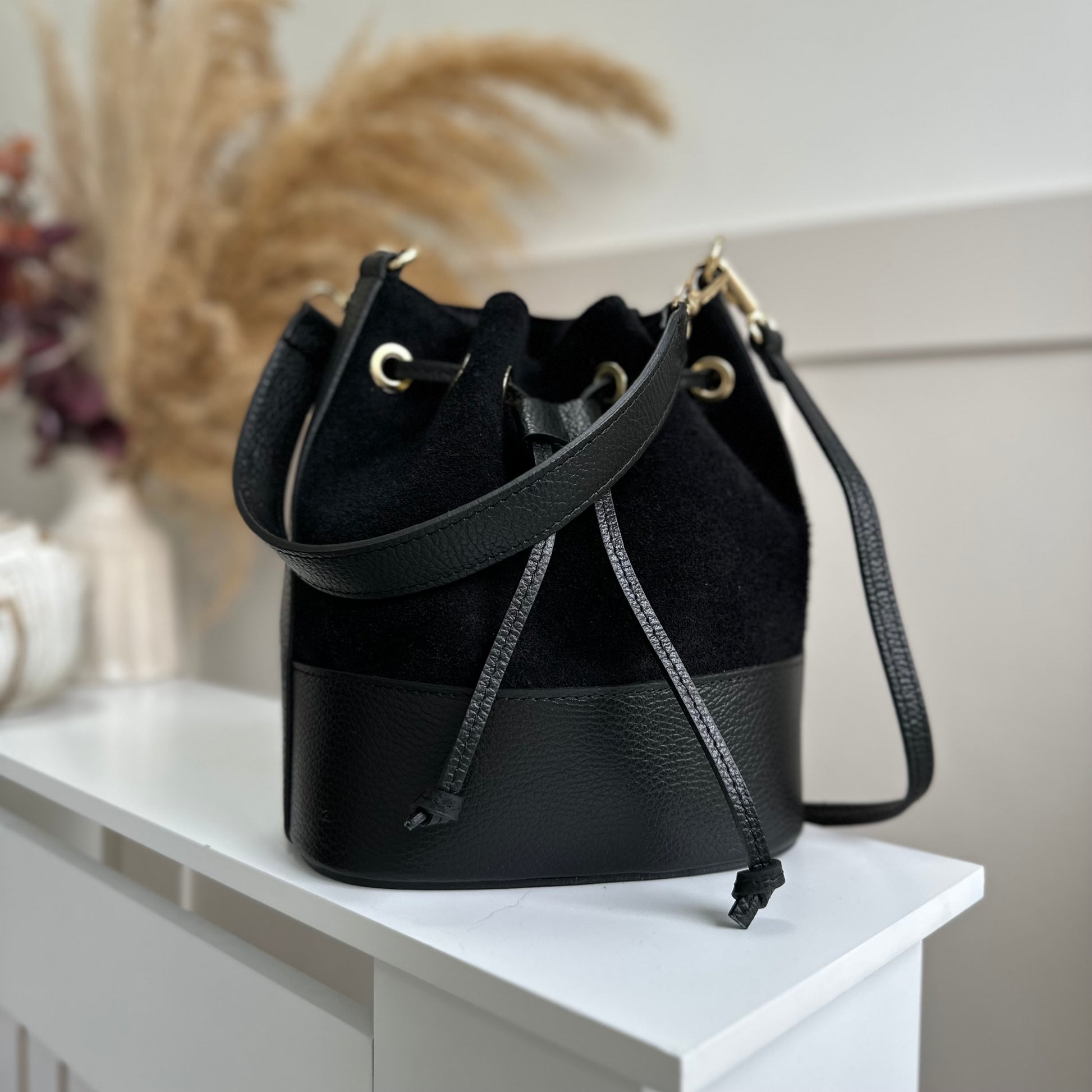 Amara Suede leather bag